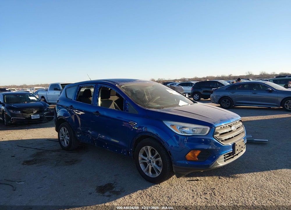 2017 FORD ESCAPE S VIN: 1FMCU0F72HUB15401