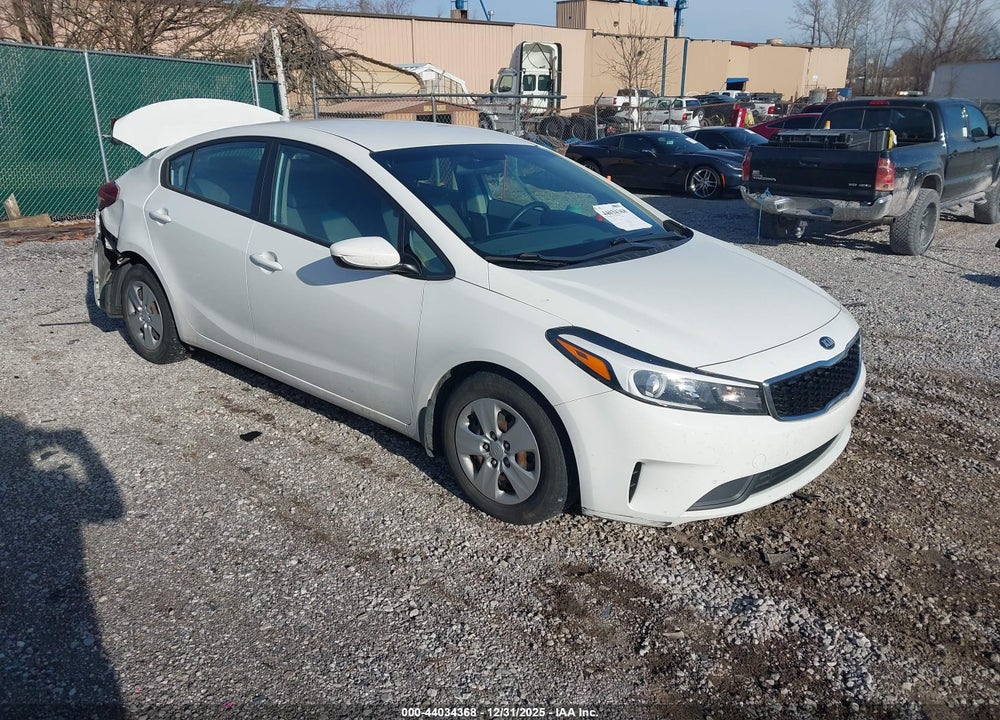 2018 KIA FORTE LX VIN: 3KPFK4A71JE166494