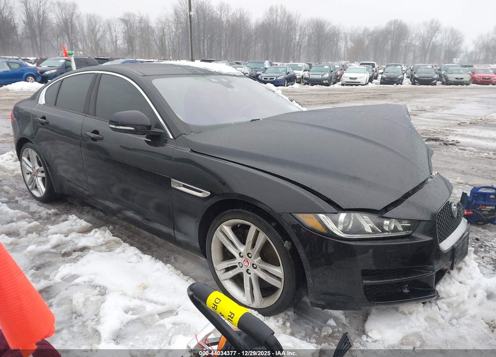 2018 JAGUAR XE 35T PREMIUM VIN: SAJAJ4EV5JCP21848
