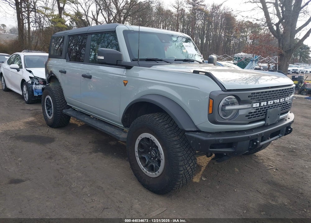 2022 FORD BRONCO BADLANDS VIN: 1FMEE5DP5NLB81108