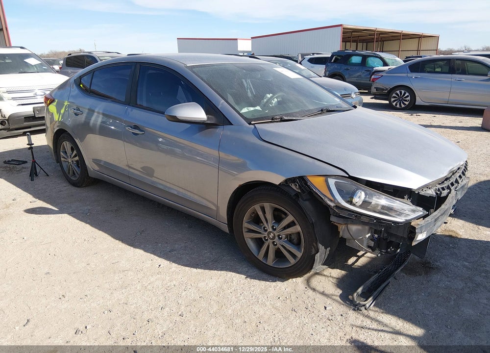 2017 HYUNDAI ELANTRA VIN: 5NPD84LF0HH115049