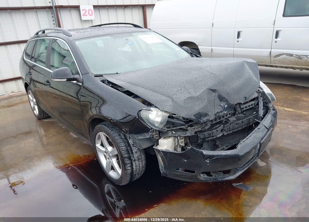 2010 VOLKSWAGEN JETTA SE VIN: 3VWTX7AJ1AM648693