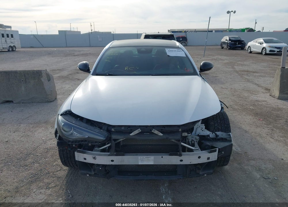 2019 ALFA ROMEO GIULIA TI SPORT AWD VIN: ZARFANBN2K7618496