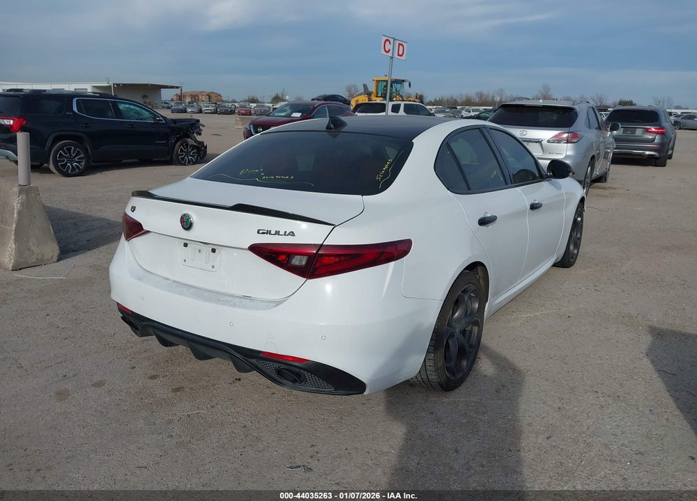 2019 ALFA ROMEO GIULIA TI SPORT AWD VIN: ZARFANBN2K7618496