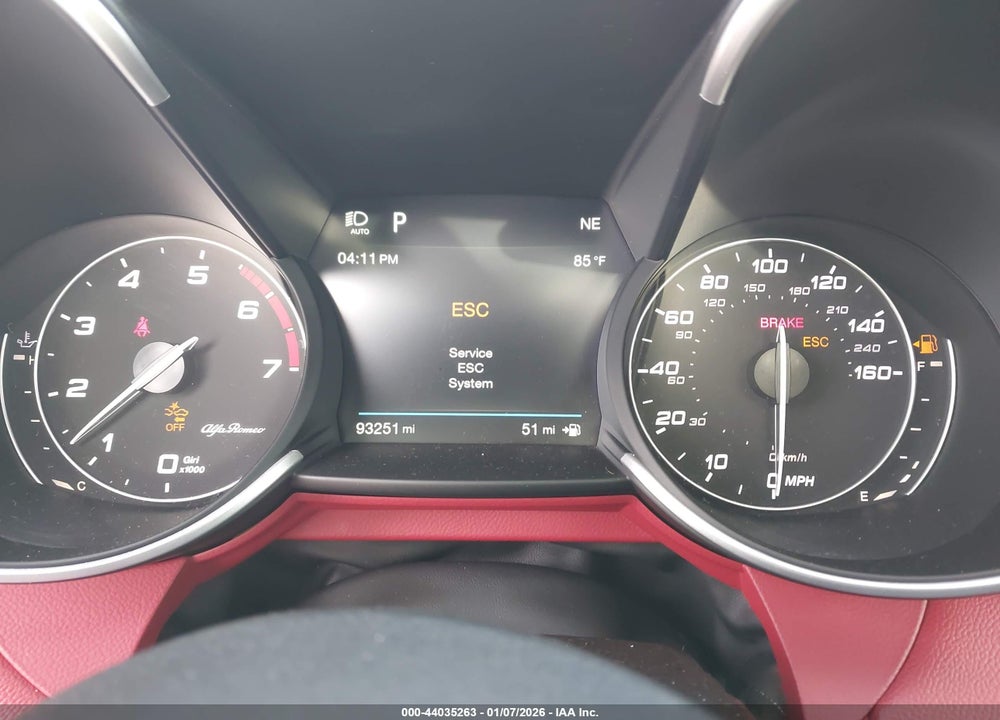 2019 ALFA ROMEO GIULIA TI SPORT AWD VIN: ZARFANBN2K7618496