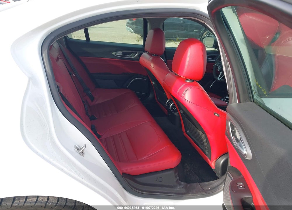 2019 ALFA ROMEO GIULIA TI SPORT AWD VIN: ZARFANBN2K7618496