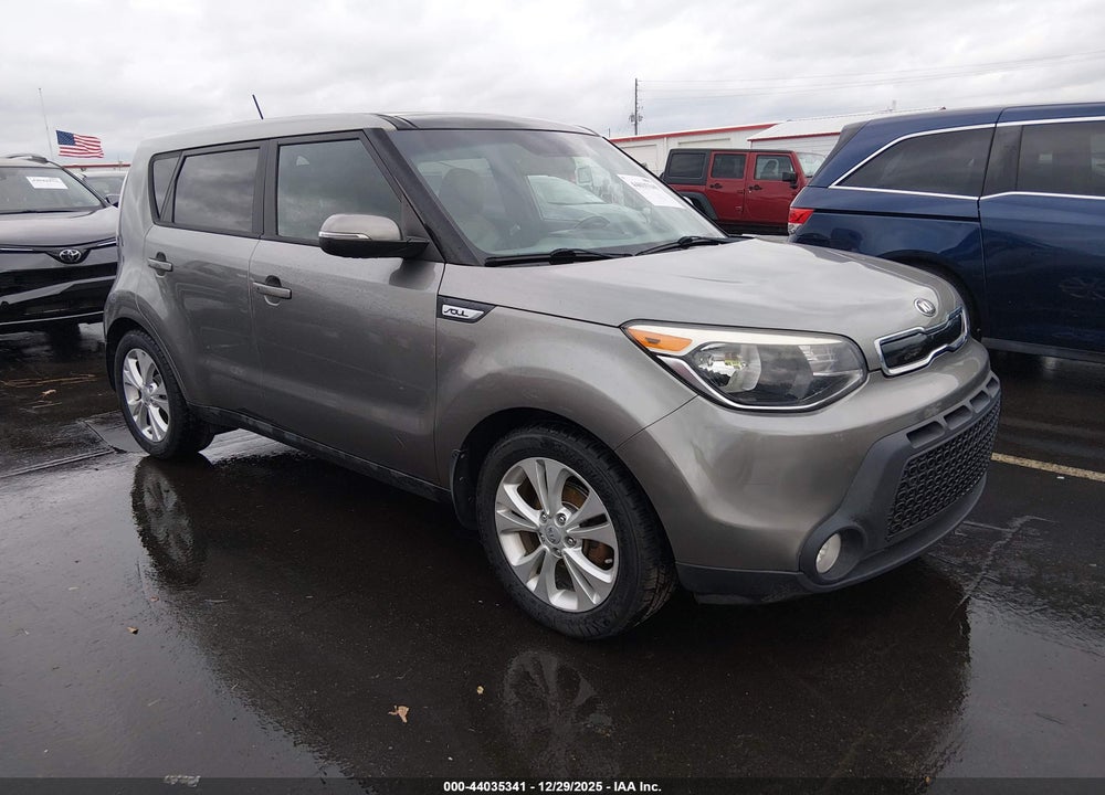 2014 KIA SOUL + VIN: KNDJP3A55E7083581