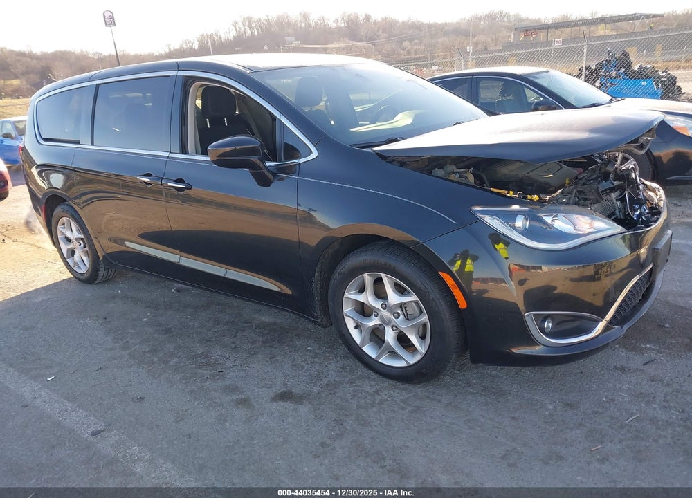 2019 CHRYSLER PACIFICA TOURING PLUS VIN: 2C4RC1FG7KR681386