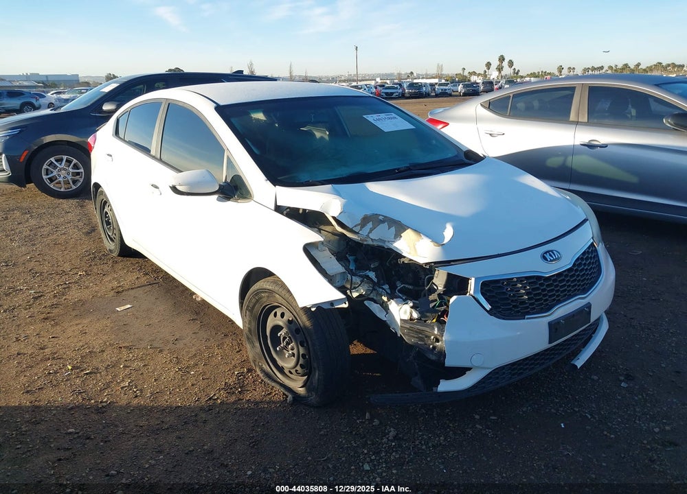 2016 KIA FORTE LX VIN: KNAFK4A66G5611840