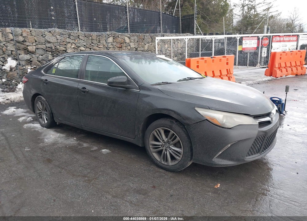 2015 TOYOTA CAMRY SE VIN: 4T1BF1FK4FU030864