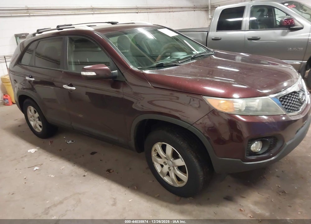 2012 KIA SORENTO LX VIN: 5XYKT4A63CG223318