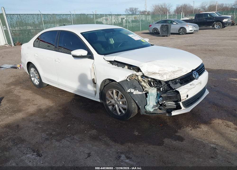 2011 VOLKSWAGEN JETTA 2.5L SE VIN: 3VWDX7AJ8BM318040