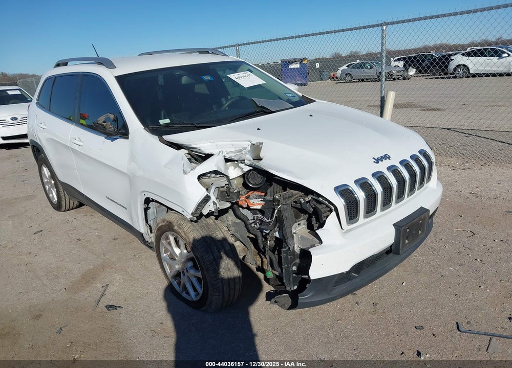 2018 JEEP CHEROKEE LATITUDE FWD VIN: 1C4PJLCB7JD558660