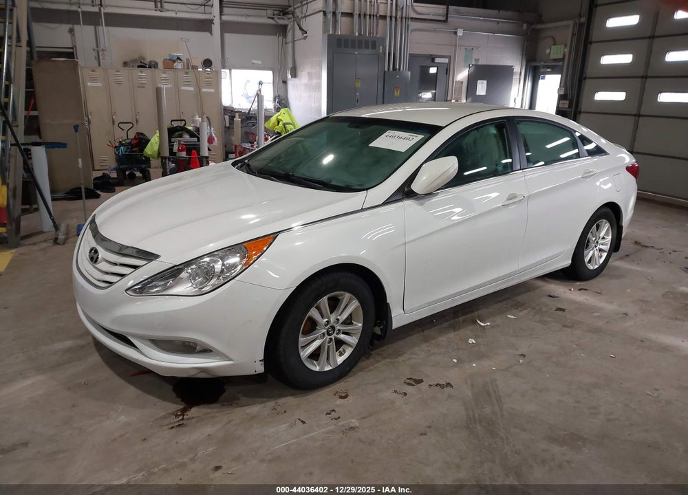 2013 HYUNDAI SONATA GLS VIN: 5NPEB4AC0DH801651