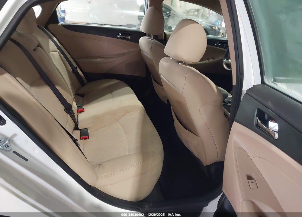2013 HYUNDAI SONATA GLS VIN: 5NPEB4AC0DH801651