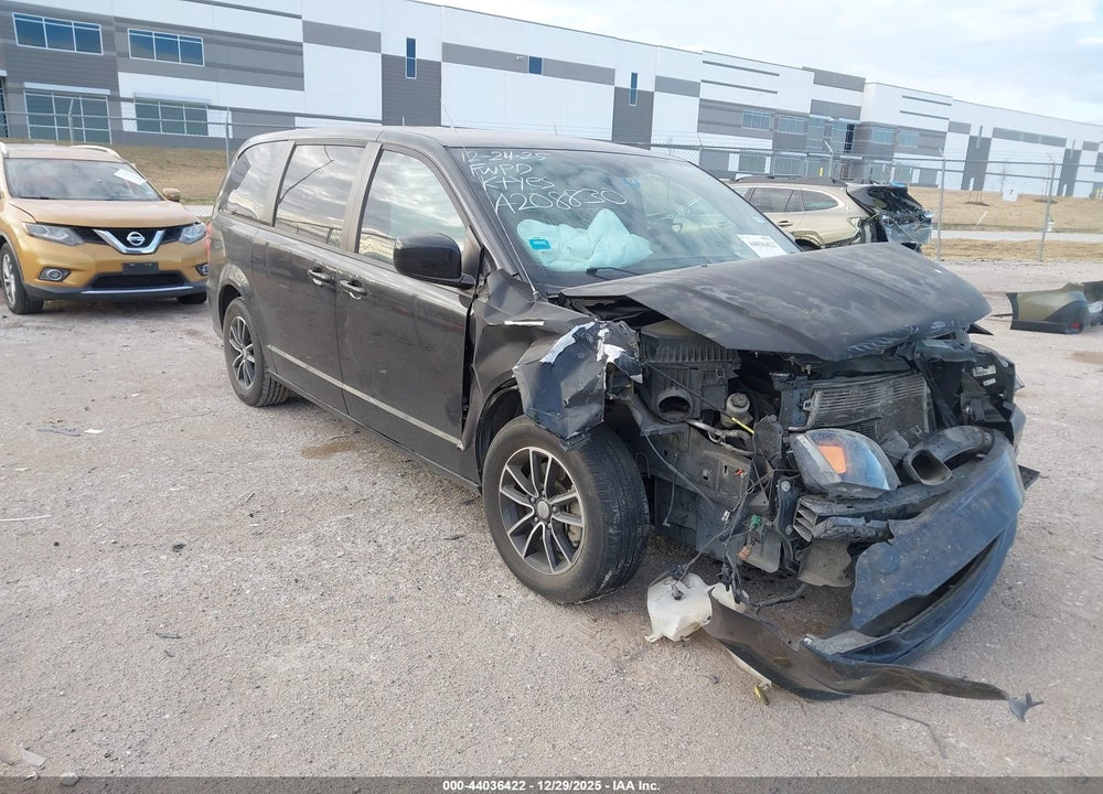 2018 DODGE GRAND CARAVAN SE PLUS VIN: 2C4RDGBG2JR305070