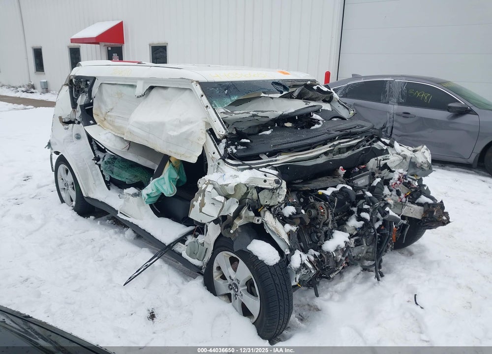 2019 KIA SOUL VIN: KNDJN2A29K7676829