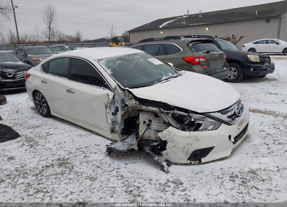 2017 NISSAN ALTIMA 2.5 SV VIN: 1N4AL3AP0HC175213