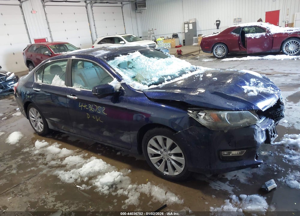 2013 HONDA ACCORD EX-L VIN: 1HGCR2F88DA210438