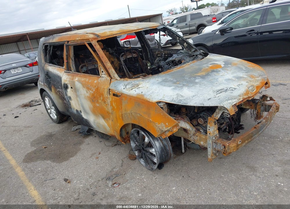 2018 KIA SOUL + VIN: KNDJP3A54J7556199