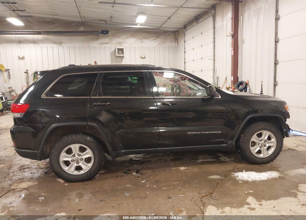 2015 JEEP GRAND CHEROKEE LAREDO VIN: 1C4RJFAG6FC923898