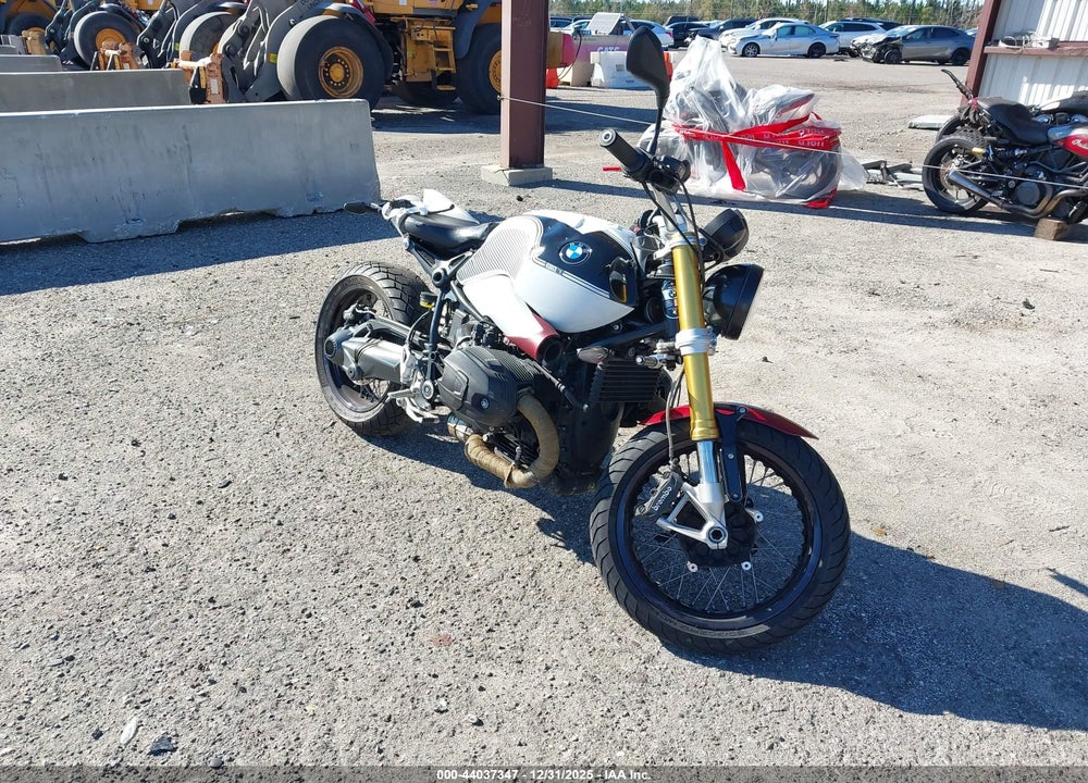 2015 BMW R NINE T VIN: WB10A1603FZ583997