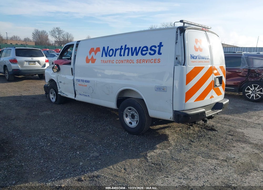 2025 CHEVROLET EXPRESS CARGO RWD 2500 REGULAR WHEELBASE WT VIN: 1GCWGAFP6S1205271