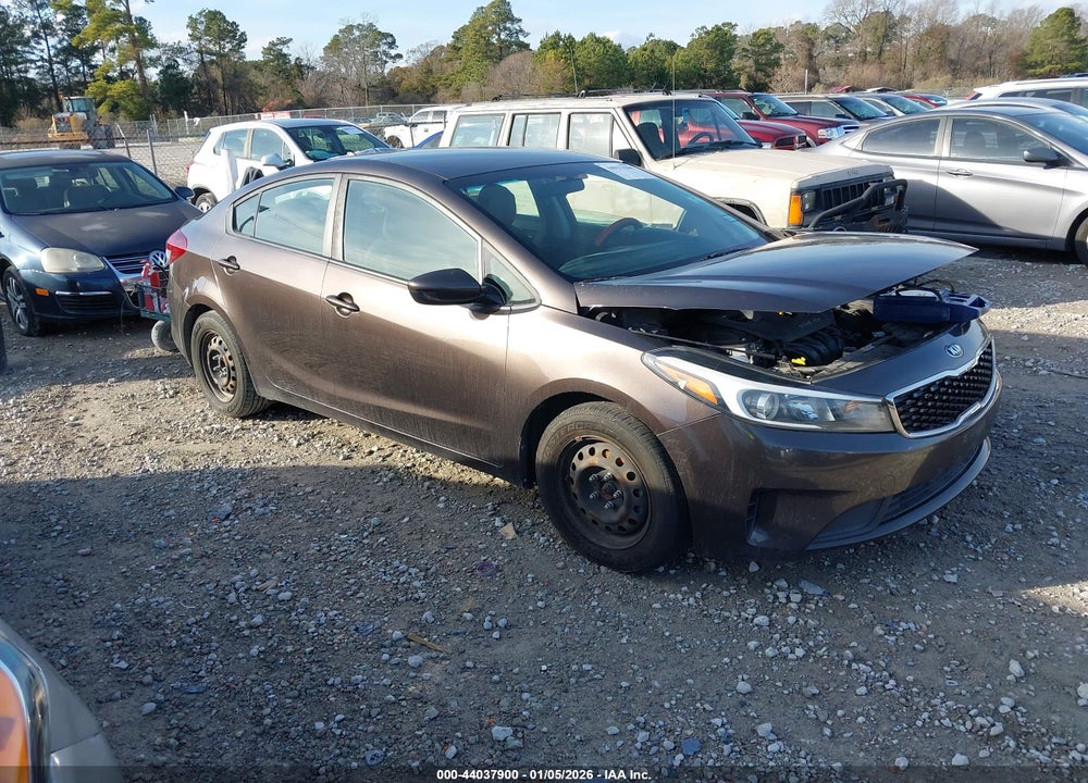 2017 KIA FORTE LX VIN: 3KPFK4A74HE014168