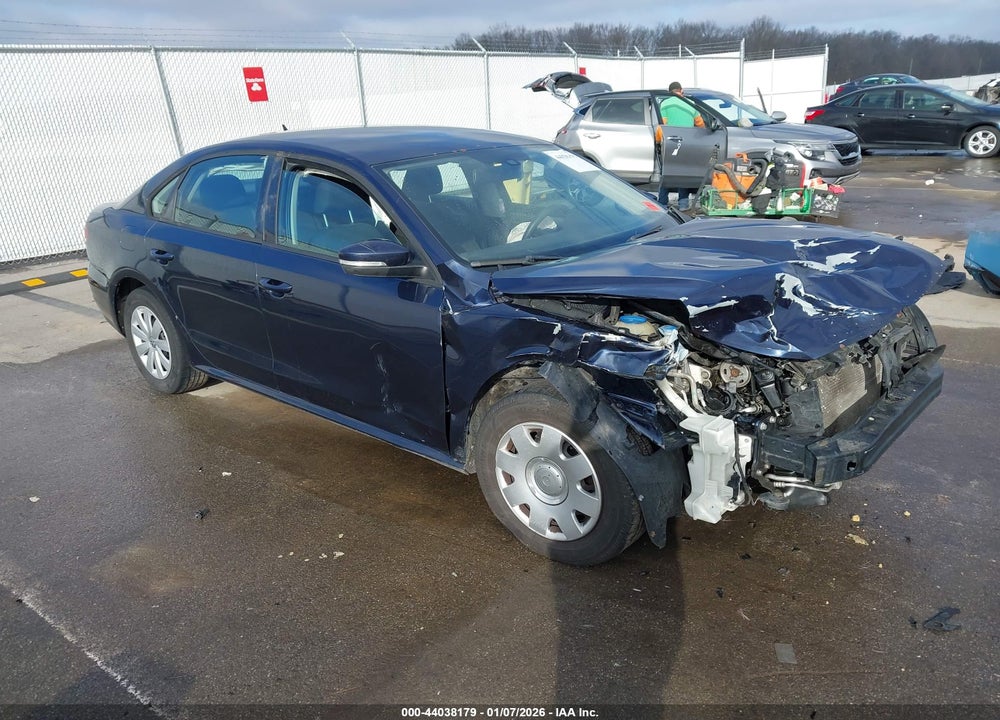 2013 VOLKSWAGEN PASSAT 2.5L S VIN: 1VWAP7A35DC105393