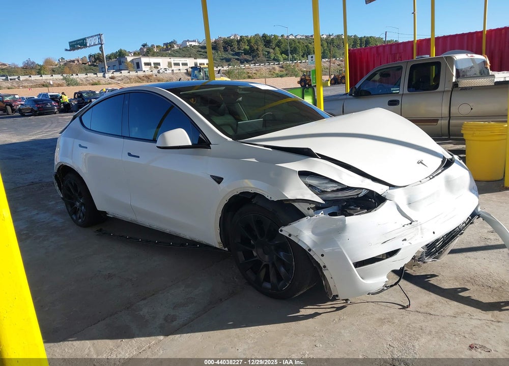 2021 TESLA MODEL Y LONG RANGE DUAL MOTOR ALL-WHEEL DRIVE VIN: 5YJYGDEEXMF213412
