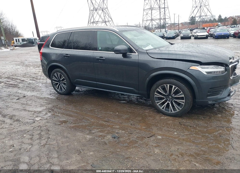 2022 VOLVO XC90 T6 MOMENTUM 7 PASSENGER VIN: YV4A22PK0N1848640