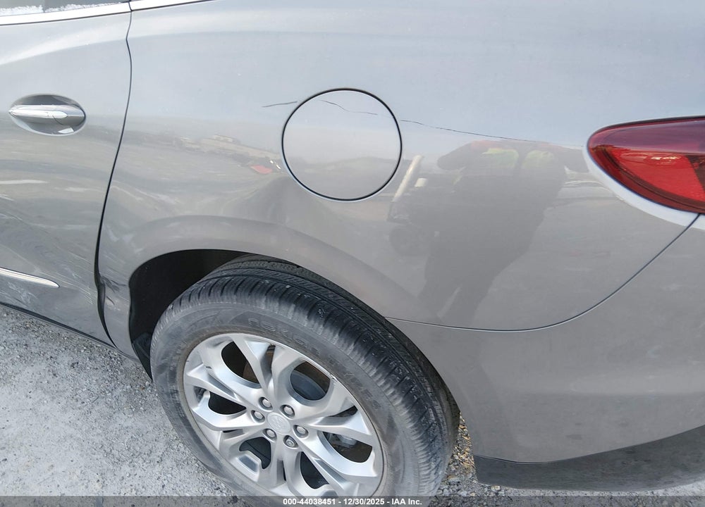 2018 BUICK ENCLAVE AVENIR VIN: 5GAEVCKW1JJ143336