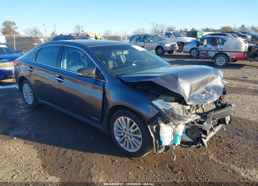 2014 TOYOTA AVALON HYBRID XLE TOURING VIN: 4T1BD1EB0EU033928