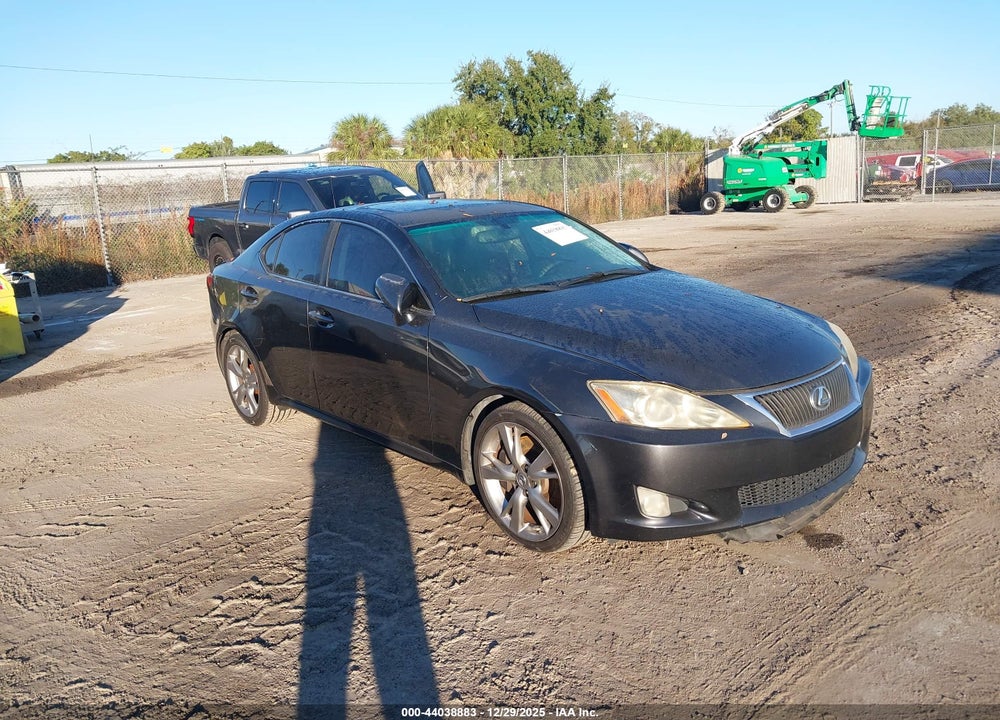 2009 LEXUS IS 350 VIN: JTHBE262692017139