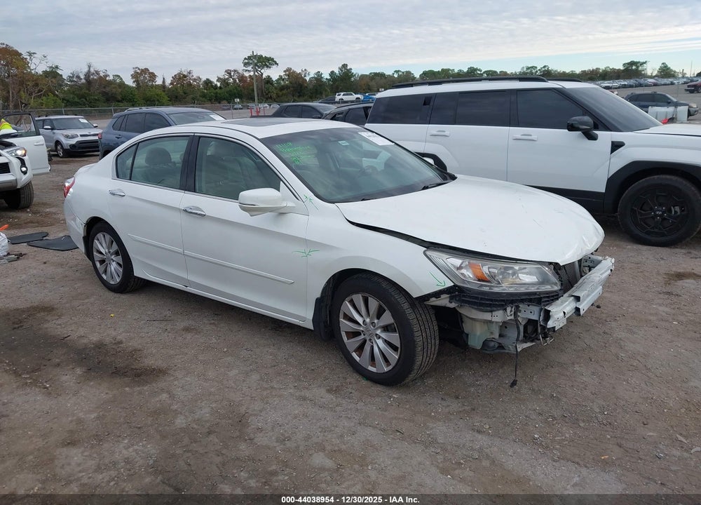 2015 HONDA ACCORD TOURING VIN: 1HGCR3F91FA010616