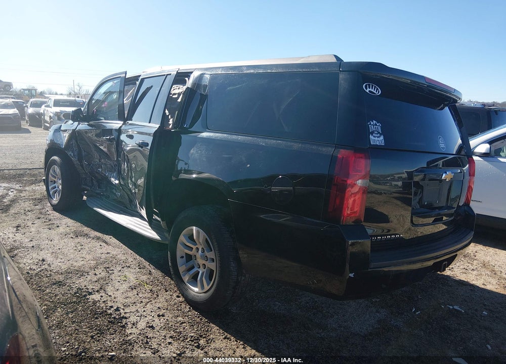 2015 CHEVROLET SUBURBAN 1500 LT VIN: 1GNSCJKC7FR561689