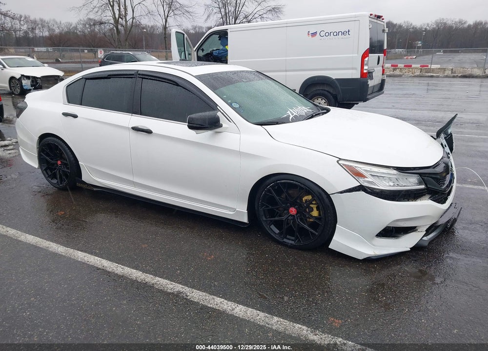 2017 HONDA ACCORD TOURING V6 VIN: 1HGCR3F97HA026032
