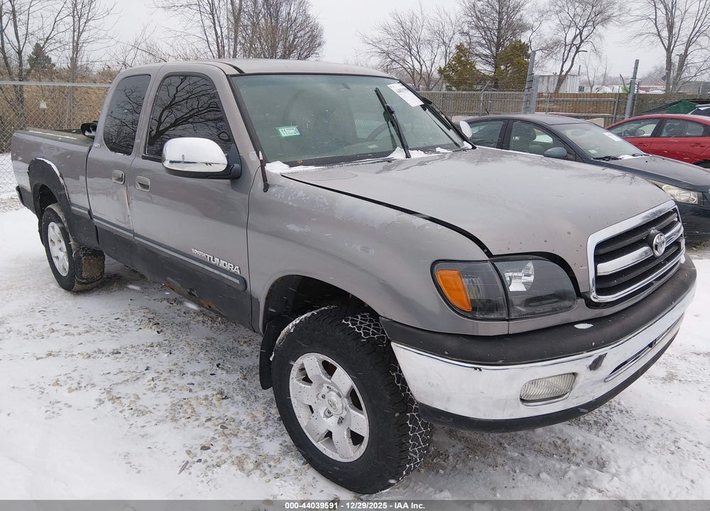 2000 TOYOTA TUNDRA SR5 V8 VIN: 5TBBT4411YS057514