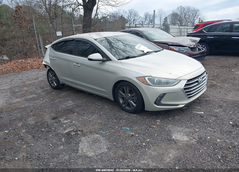 2017 HYUNDAI ELANTRA SE VIN: 5NPD84LF5HH107142