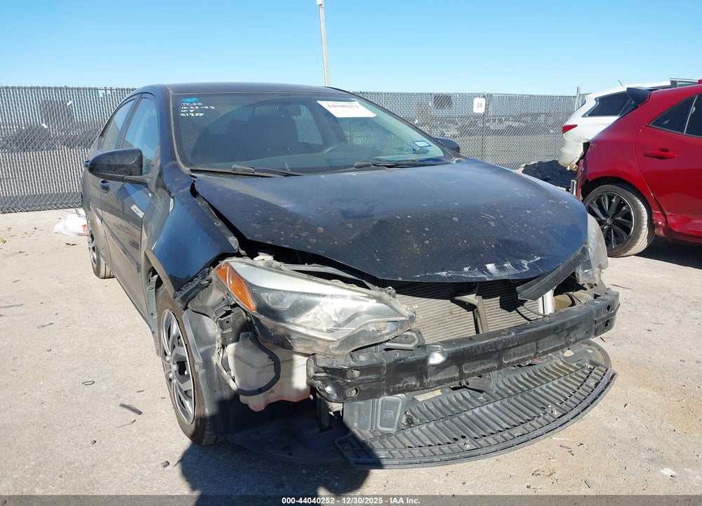2015 TOYOTA COROLLA LE VIN: 5YFBURHE9FP252250