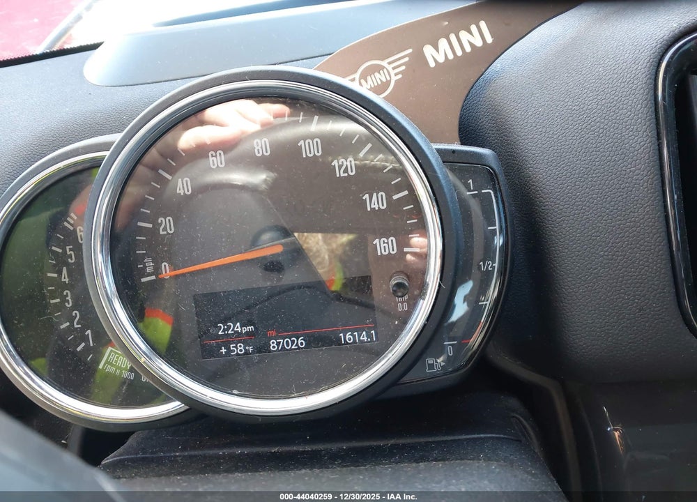 2018 MINI COUNTRYMAN COOPER S VIN: WMZYT3C31J3E93692