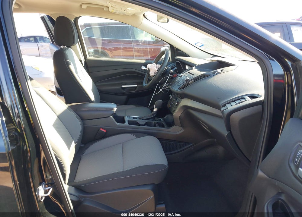 2017 FORD ESCAPE SE VIN: 1FMCU0GD7HUC24778