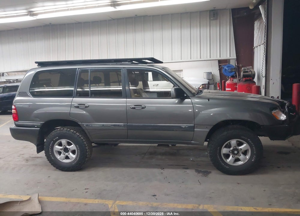 2000 TOYOTA LAND CRUISER VIN: JT3HT05J7Y0096298