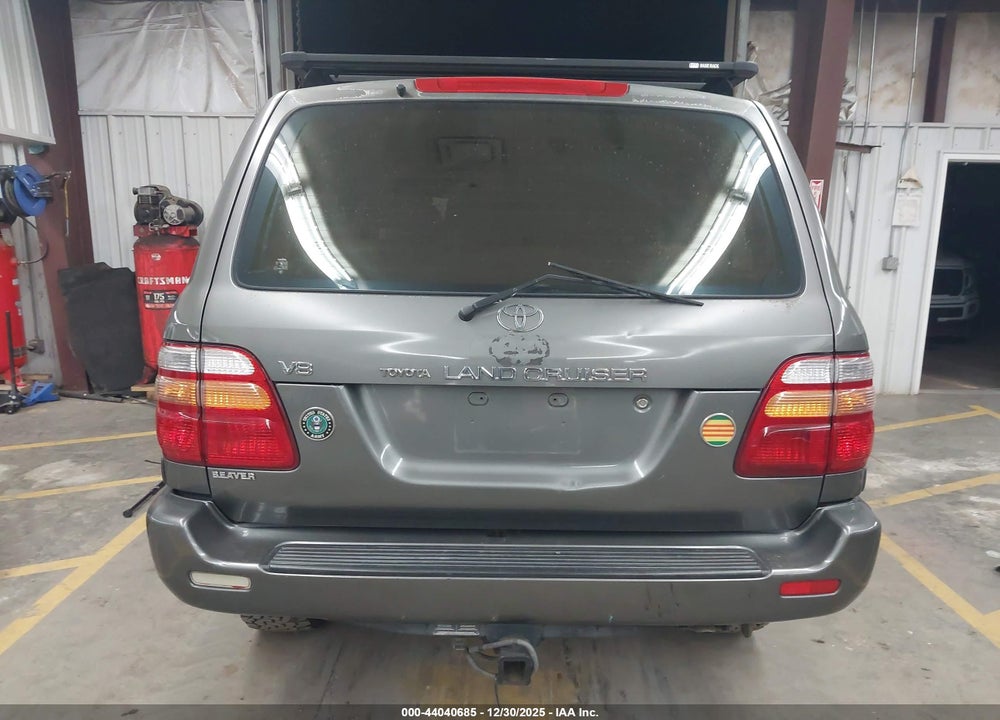 2000 TOYOTA LAND CRUISER VIN: JT3HT05J7Y0096298