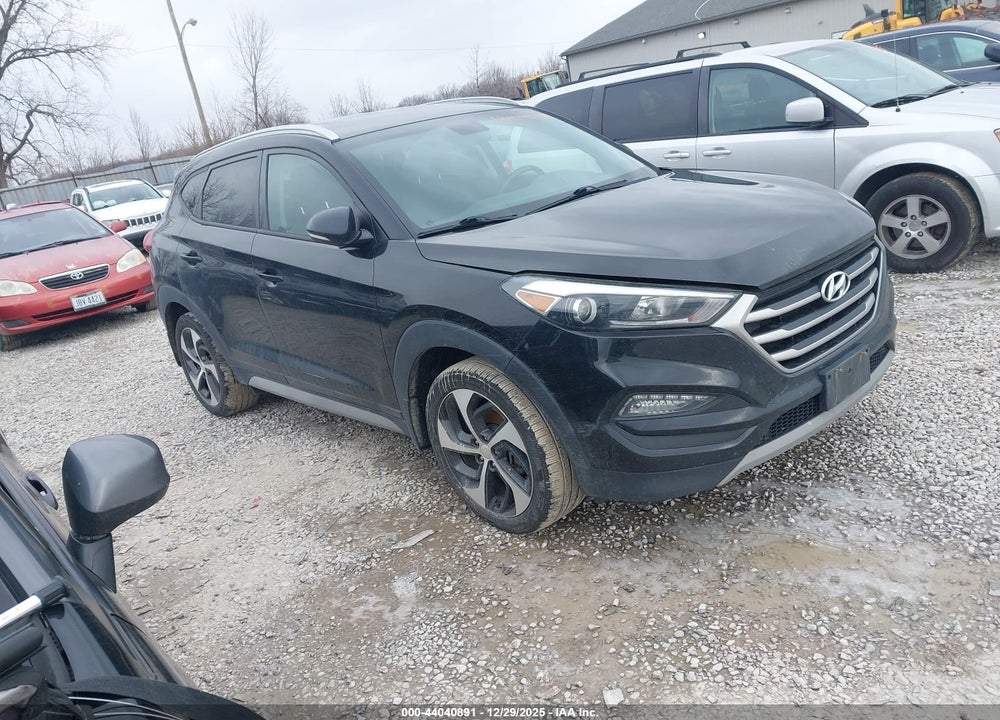 2017 HYUNDAI TUCSON SPORT VIN: KM8J3CA22HU424163