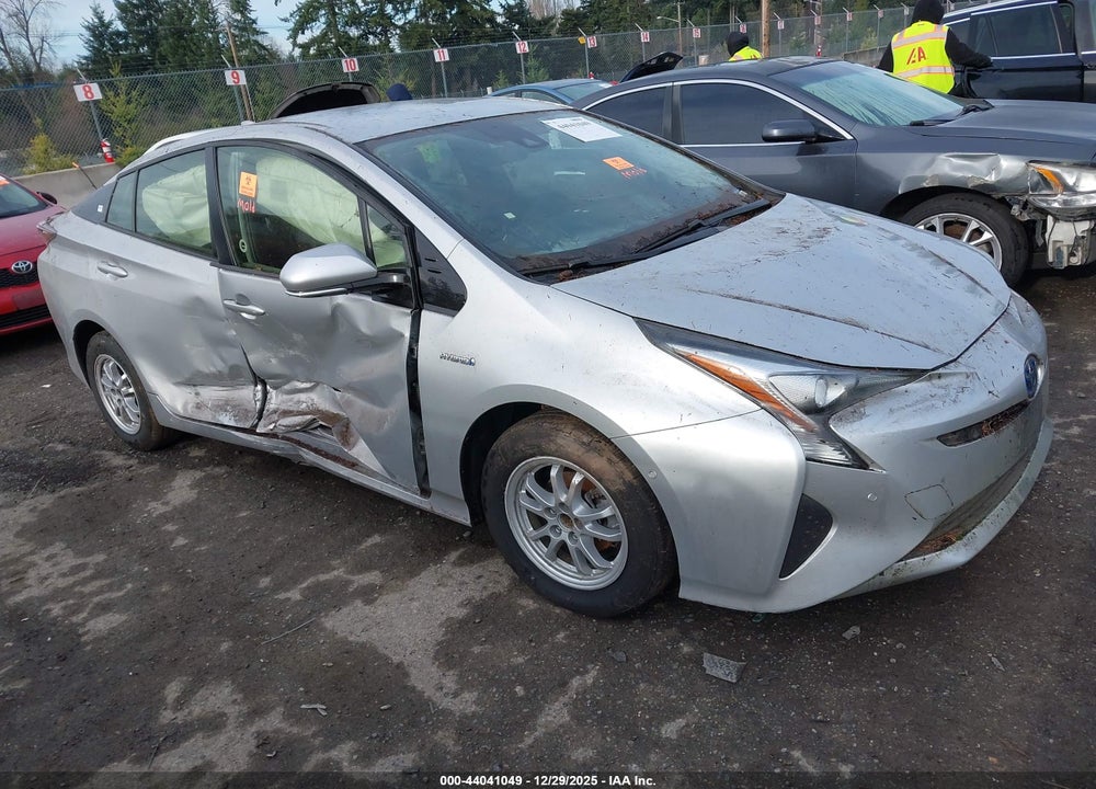 2018 TOYOTA PRIUS THREE VIN: JTDKARFU6J3057050