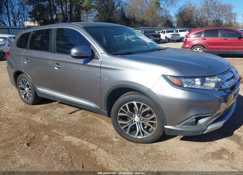 2016 MITSUBISHI OUTLANDER SE VIN: JA4AD3A34GZ013286