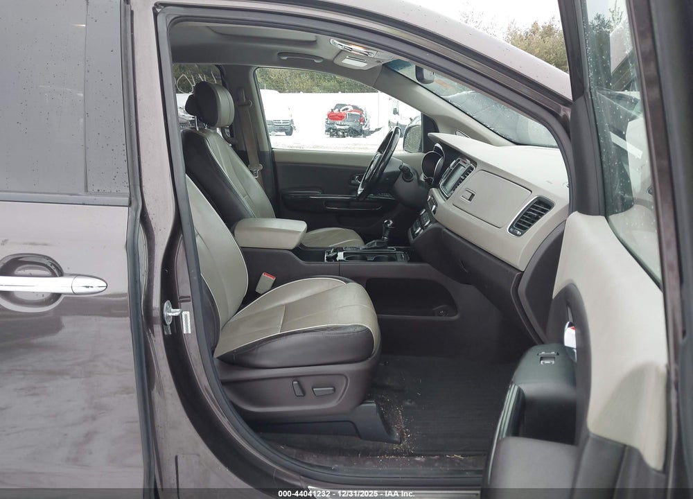 2015 KIA SEDONA SX LUXURY VIN: KNDME5C15F6037278