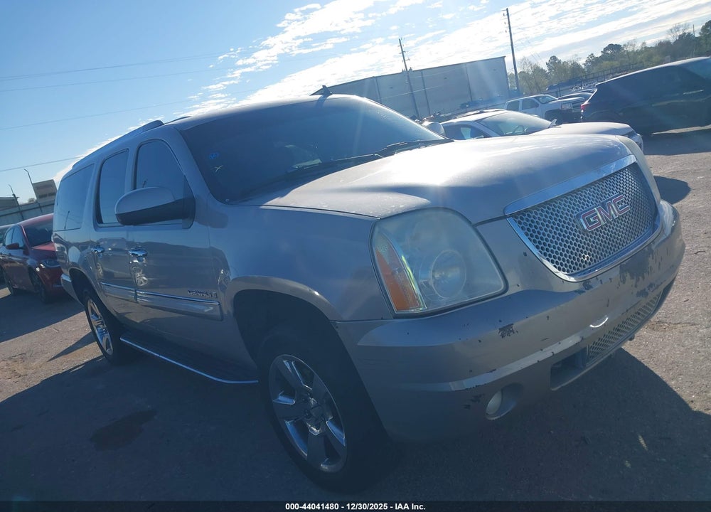 2008 GMC YUKON XL 1500 DENALI VIN: 1GKFK66898J131636