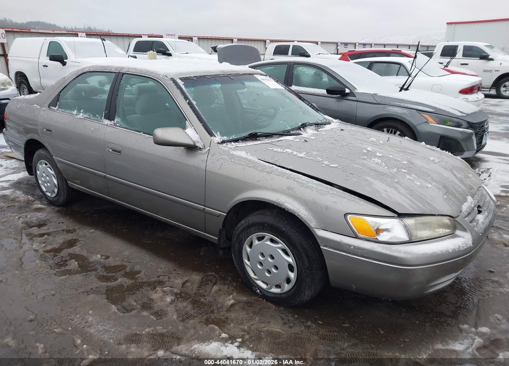 1998 TOYOTA CAMRY LE VIN: JT2BG22K0W0193850